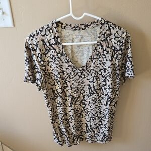 Women's Black and Cream Patterned Top
